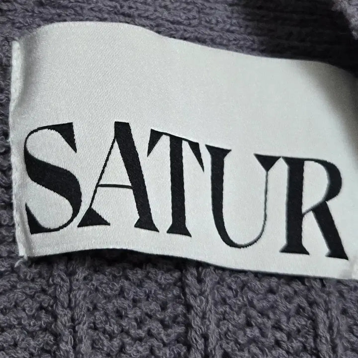[BUNJANG] Saeter Gray Boucle Cardigan / 새터 그레이 부클 가디건