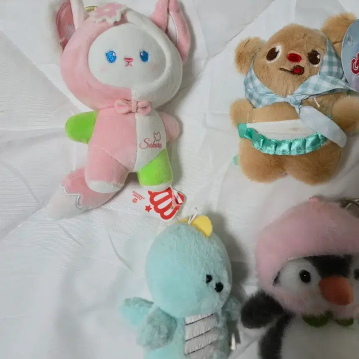 [BUNJANG] Butter Bear Sakura Penguin Plush Keychain / 버터베어 사쿠라 인형 키링 열쇠고리 펭귄 인형모음