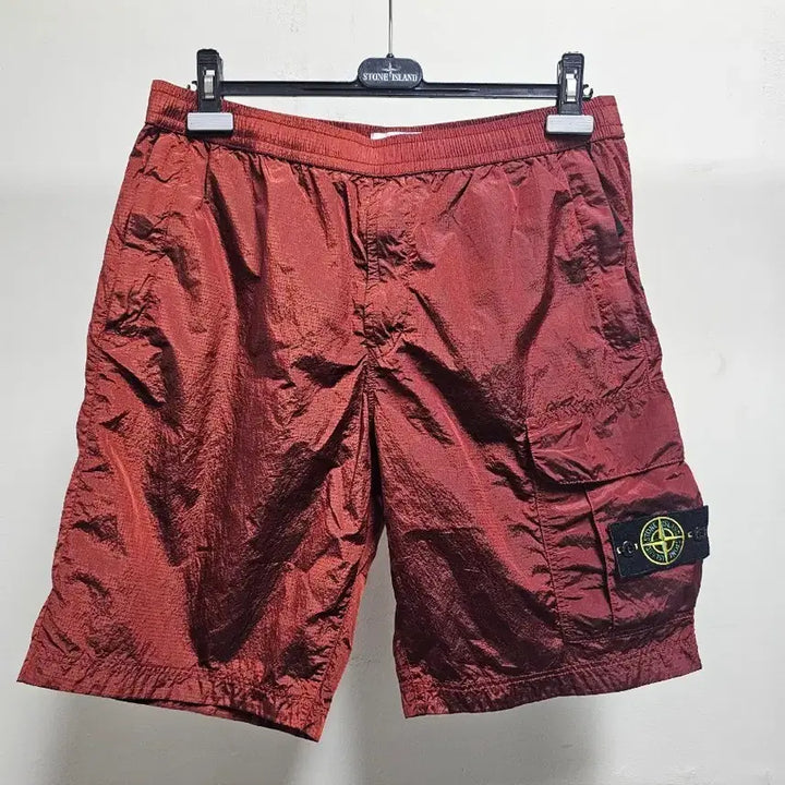 [BUNJANG] Stone Island Nylon Metal Ripstop Shorts / 스톤아일랜드 나일론 메탈 립스탑 반바지