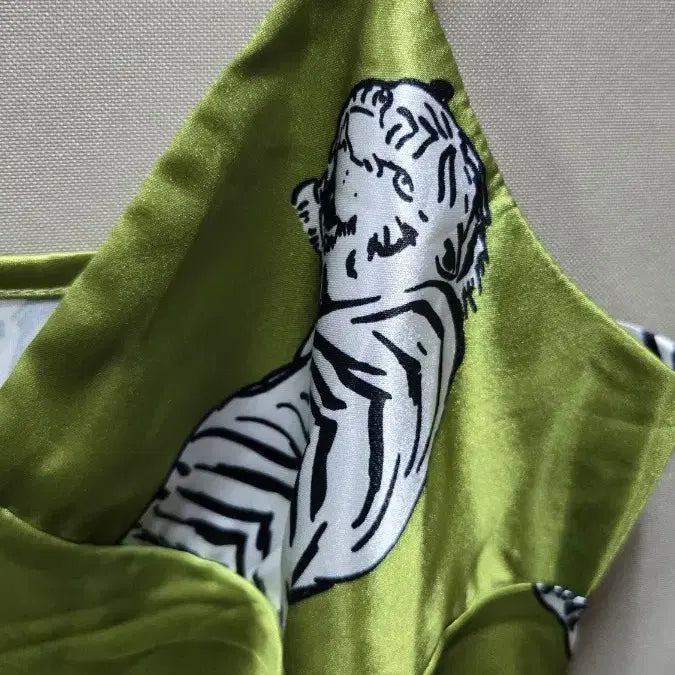 [BUNJANG] Green Tiger Pattern Slip S / 그린 타이거 패턴 슬립S