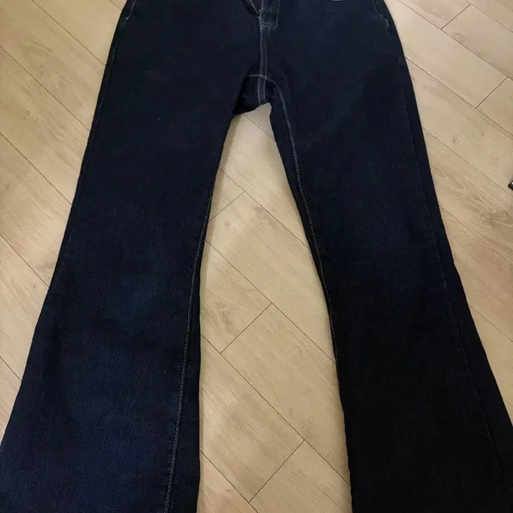 [BUNJANG] Bootcut Jeans / 부츠컷 청바지