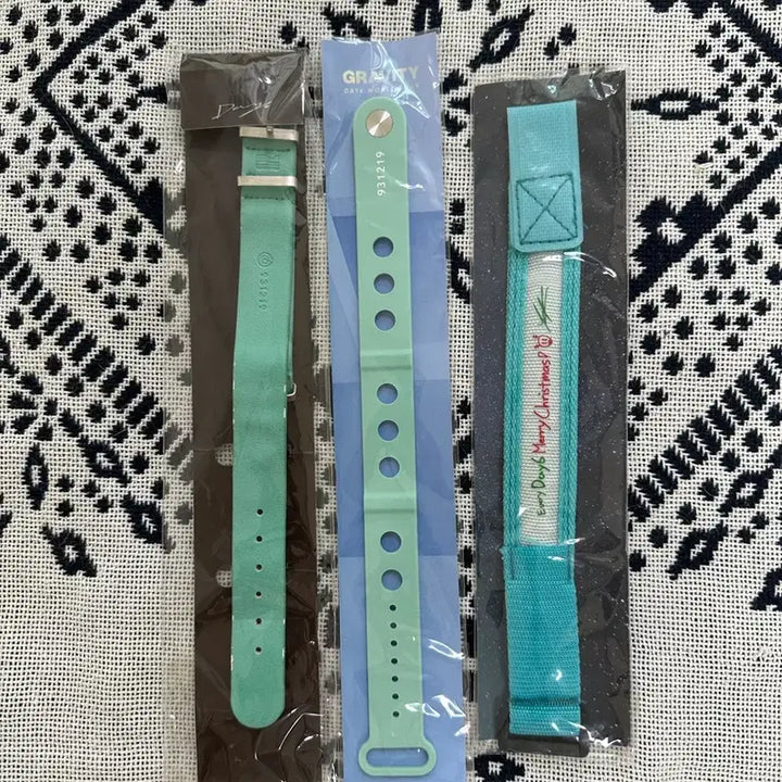 [BUNJANG] DAY6 Young K Watch Strap Bundle (ymmd, Gravity, Edacious) / 데이식스 워치 스트랩 일괄 영케이 에데식 ymmd 그래비티 마데워치