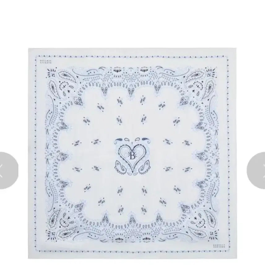 [BUNJANG] Barneys New York Studded Silk Scarf / 새상품 )바니스뉴욕 스터드 실크 스카프