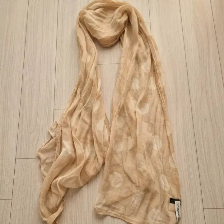 [BUNJANG] Emporio Armani Silk Blend Polka Dot Scarf (Beige) / 엠포리오 아르마니 실크 혼방 도트 스카프 (베이지)