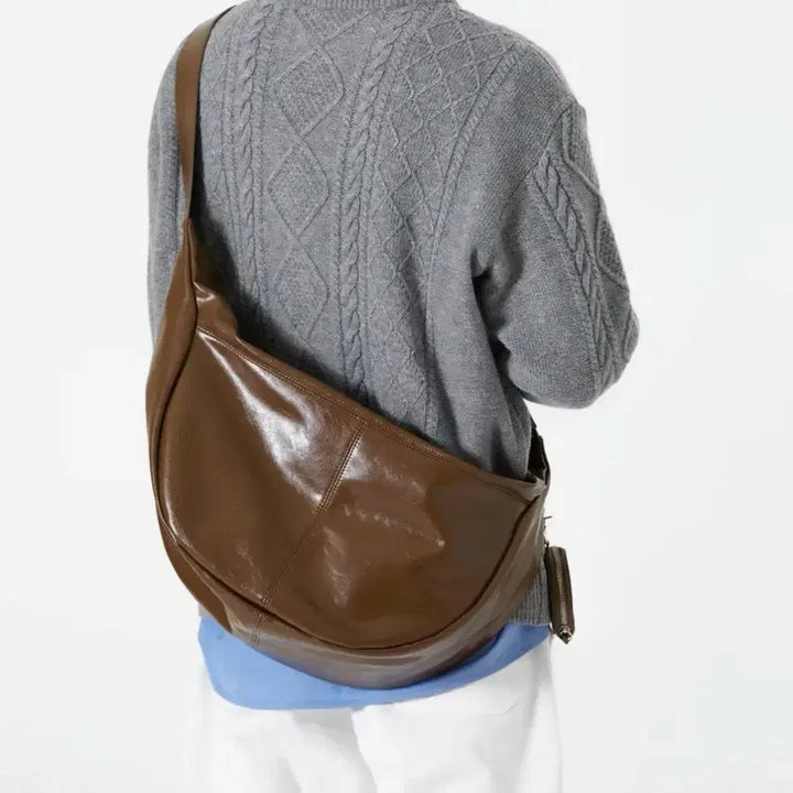 [BUNJANG] MIM THE WARDROBE Monta Crack Leather Messenger Bag Brown / 밈더워드로브 몬타 크랙 레더 메신저백 브라운