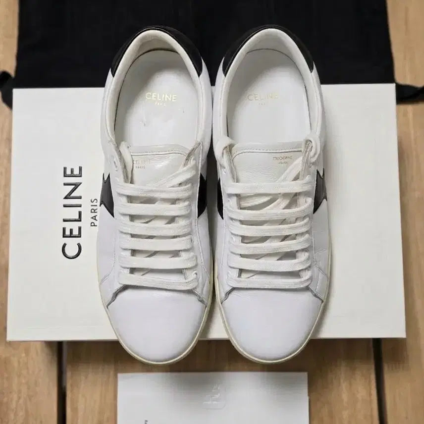 [BUNJANG] Celine Triomphe Leather Sneakers (Full Box) / 셀린느 트리오페 레더 스니커즈 (풀박스)