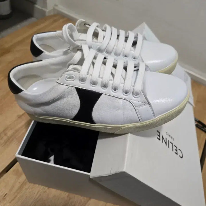 [BUNJANG] Celine Triomphe Leather Sneakers (Full Box) / 셀린느 트리오페 레더 스니커즈 (풀박스)