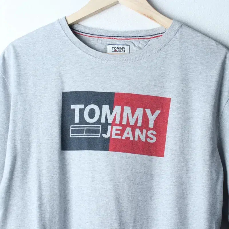 [BUNJANG] Tommy Hilfiger Big Logo Gray T-shirt / W(M-L) 타미힐피거 반팔 티셔츠 빅로고 그레이 올드스쿨-18657