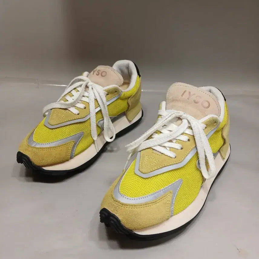 [BUNJANG] 260mm ISO Halo Yellow Running Shoes / 이소 할로 옐로우 260