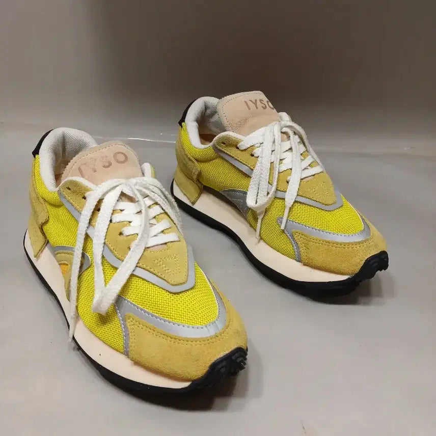 [BUNJANG] 260mm ISO Halo Yellow Running Shoes / 이소 할로 옐로우 260
