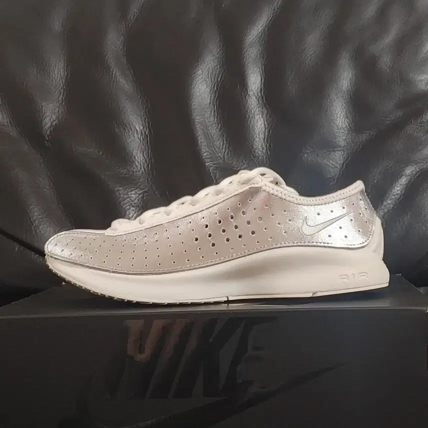 [BUNJANG] Nike Air Superfly White Silver IB5824-100 / 새상품)나이키 에어 슈퍼플라이 화이트 실버 IB5824 100