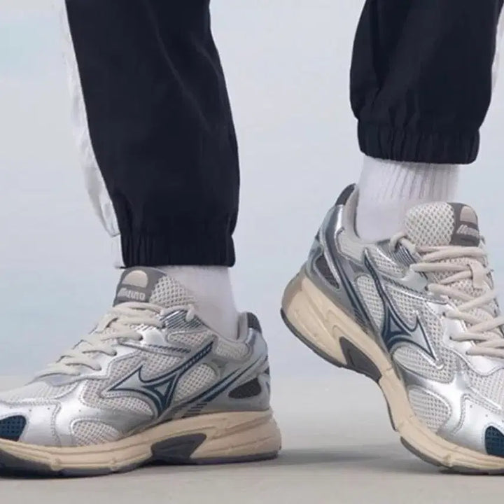 [BUNJANG] Mizuno Unisex Speed 2K Running Shoes / 미즈노 남녀공용 스피드 2K 런닝화 운동화 D1GH222913
