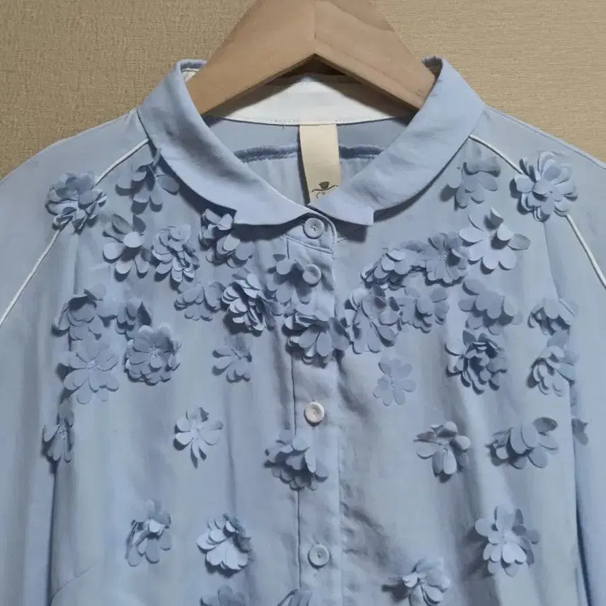 [BUNJANG] Ozs Second Applique Blouse Size 66 / 오즈 세컨 아플리케 블라우스 66