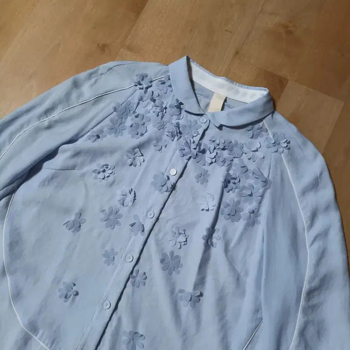 [BUNJANG] Ozs Second Applique Blouse Size 66 / 오즈 세컨 아플리케 블라우스 66