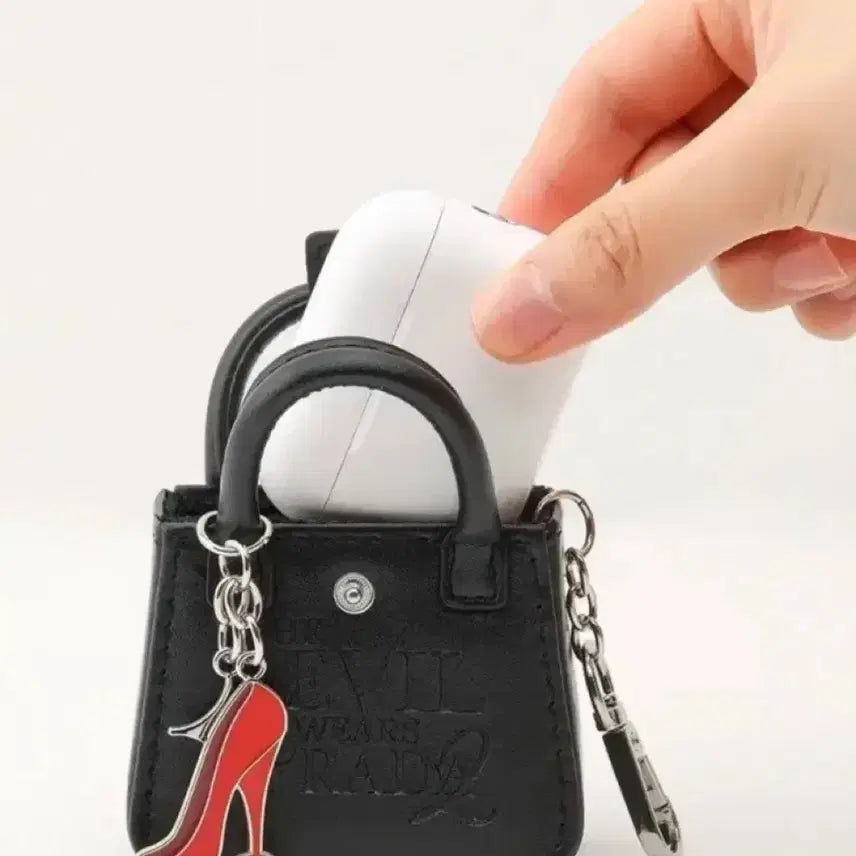[BUNJANG] The Devil Wears Prada 2 Bag Keychain Airpods Case / 미개봉///악마는 프라다를 입는다2 가방 키링 에어팟 가방