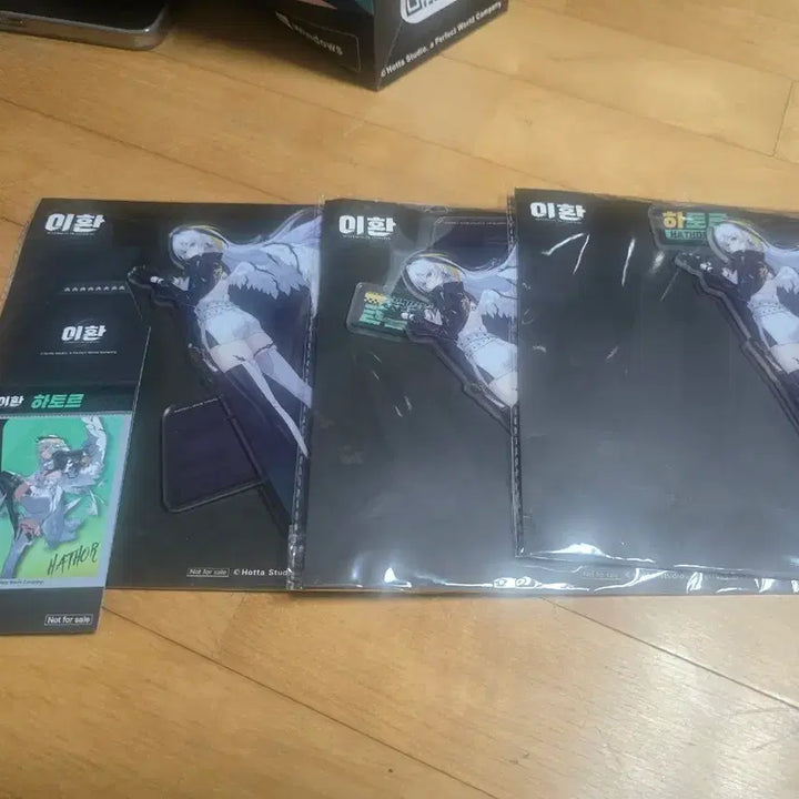 [BUNJANG] Lee Hwan Hator Acrylic Stand Bundle Set / 이환 하토르 아크릴 스탠드 일괄세트