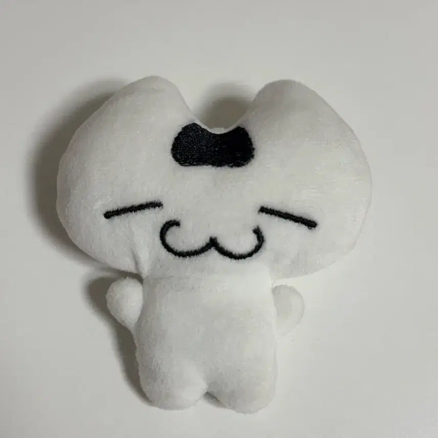 [BUNJANG] Onigiri Rice Ball Keychain / 오니기리 인형 삼각김밥 주먹밥 중고상품 키링