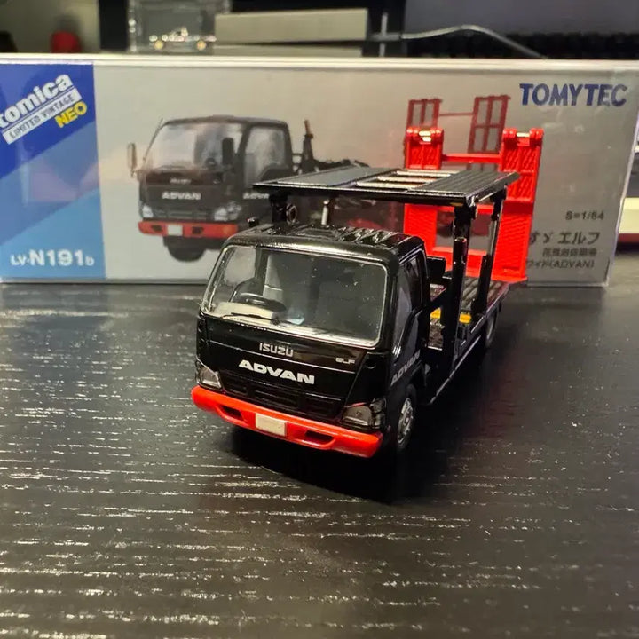 [BUNJANG] Tomica Limited Vintage LV-N191b Isuzu Elf Advan / 토미카 리미티드 빈티지(토리빈) LV-N191b 이스즈 엘프 advan