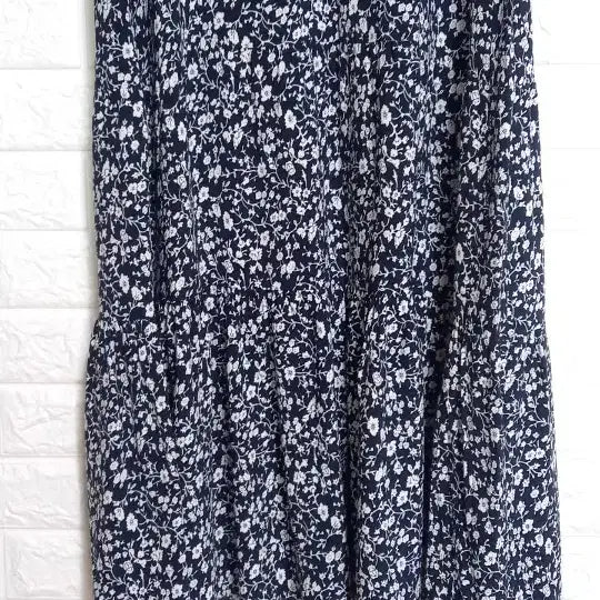 [BUNJANG] Codz by Codz Combined Navy Floral Dress / 코데즈콤바인 네이비 잔꽃 원피스 F