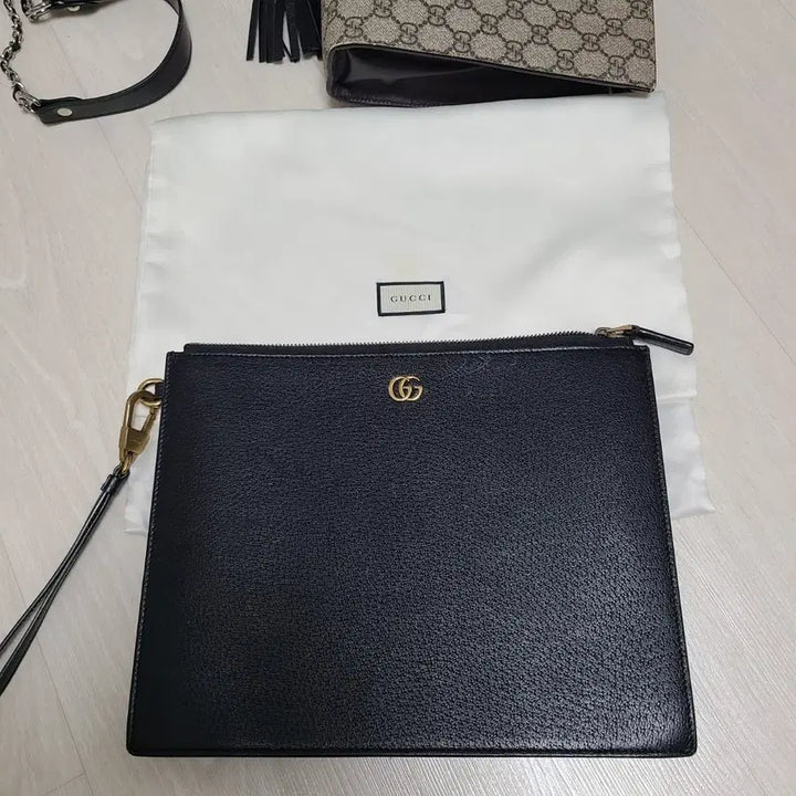 [BUNJANG] Gucci Black Leather GG Clutch Bag / 구찌 블랙 레더 GG 클러치 백