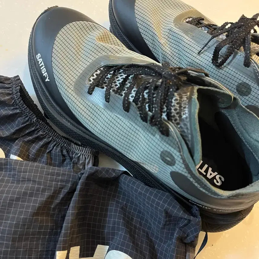 [BUNJANG] Satisfy The Rocker Grey Shoes (Size 265) / 새티스파이 The Rocker 그레이 265