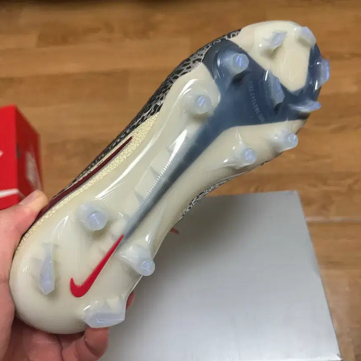[BUNJANG] Nike Phantom 6 Elite FG Soccer Cleats / 나이키 팬텀 6 로우 엘리트 FG 265
