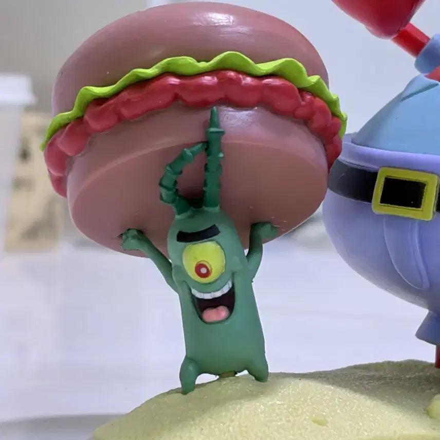 [BUNJANG] SpongeBob SquarePants Mini Figures: Mr. Krabs &amp; Plankton (Unused) / 스폰지밥 미니 피규어 집게사장&amp;플랑크톤(미사용)