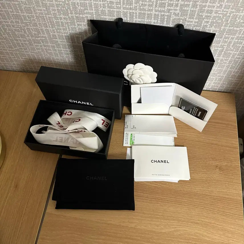 [BUNJANG] Chanel Caviar Classic Card Holder / 샤넬 캐비어 클래식 카드지갑
