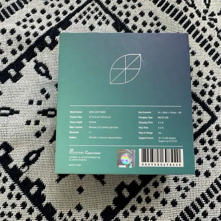[BUNJANG] Day6 Made Watch Version 1 Official Lightstick / 데이식스 마데워치 버전1 공식 응원봉 라이트밴드 ver.1 마이데이 굿즈