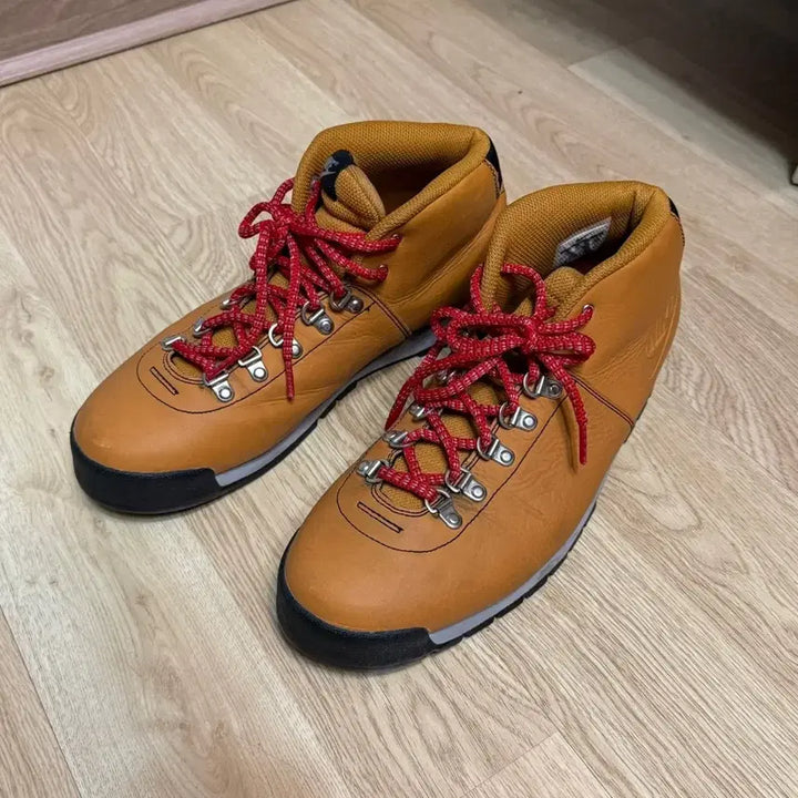 [BUNJANG] Nike Air Magma ND Bronze (280mm) / [280] 나이키 에어 마그마 ND 브론즈