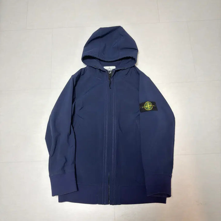 [BUNJANG] Stone Island Light Soft Shell Jacket Blue / [표기XL 실측L] 스톤아일랜드 라이트 소프트쉘 바람막이 자켓 블루