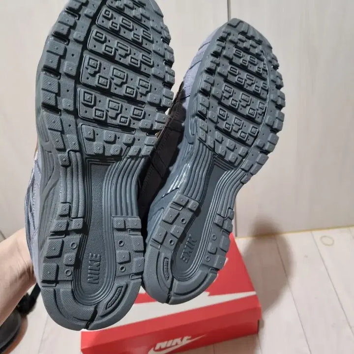 [BUNJANG] Nike P-6000 Premium Sneakers 280 / 미시착새상품)) 나이키 p6000 프리미엄 운동화 280