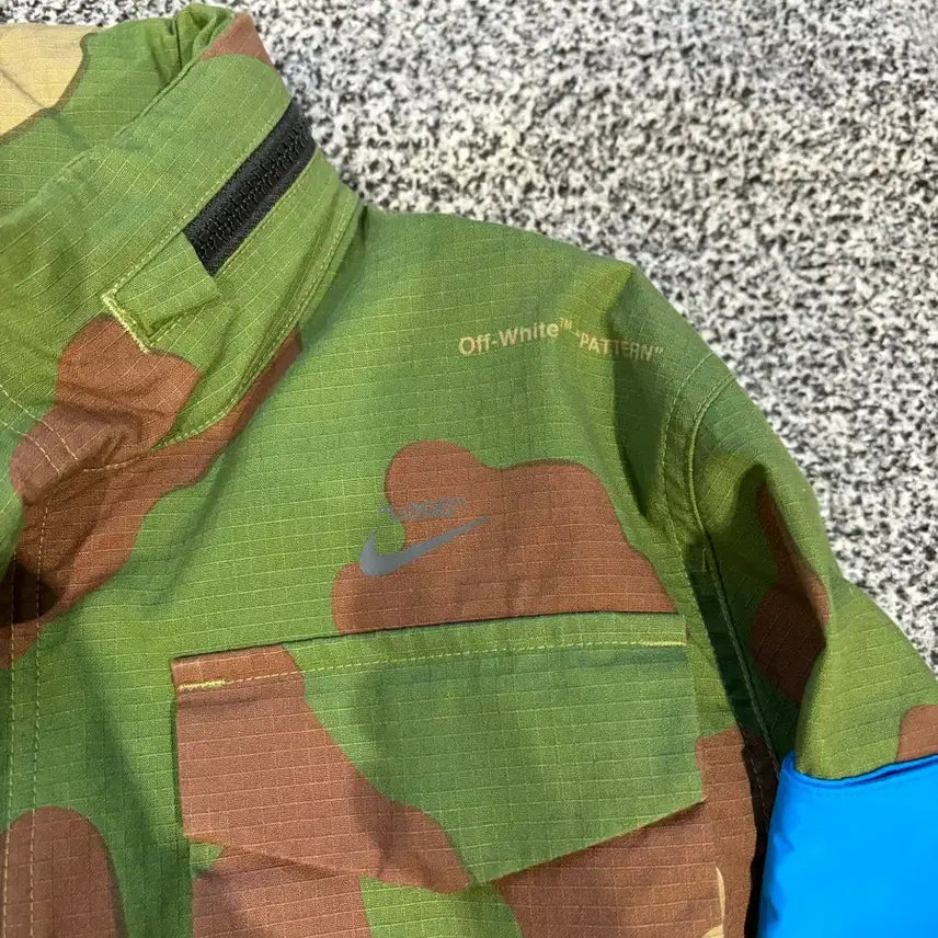 [BUNJANG] Nike Off-White Camo Jacket L / 나이키 오프화이트 카모 자켓 L