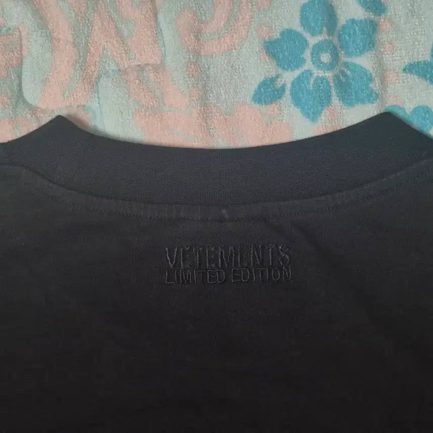 [BUNJANG] VETEMENTS Short Sleeve T-Shirt / 베트멍 반팔티