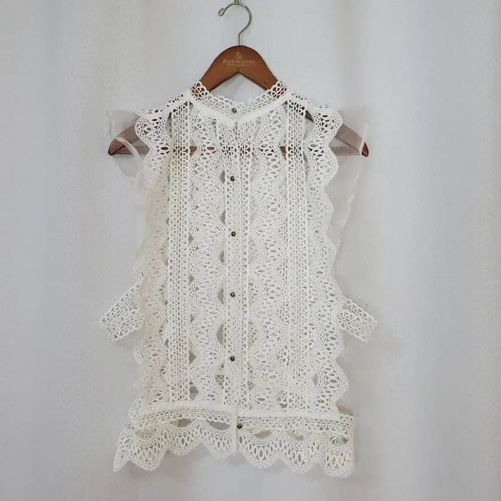 [BUNJANG] AweSom Crochet Lace Vest Free Size / (새제품)AweSom어썸 크로셰 레이스조끼 free