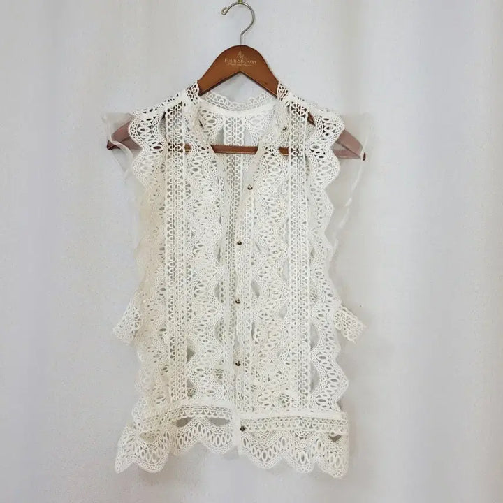 [BUNJANG] AweSom Crochet Lace Vest Free Size / (새제품)AweSom어썸 크로셰 레이스조끼 free