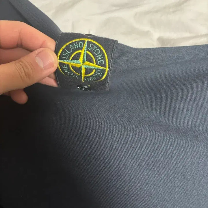 [BUNJANG] Stone Island Navy Hooded Zip-Up Hoodie (L) / 스톤아일랜드 후드집업(L)