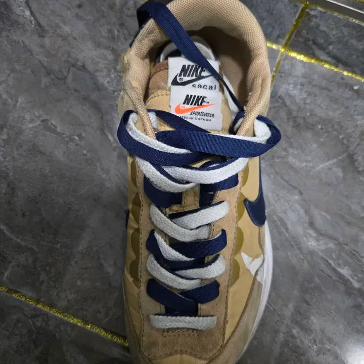 [BUNJANG] Nike Sacai Waffle Beige / 나이키 사카이 와플 250mm 베이지
