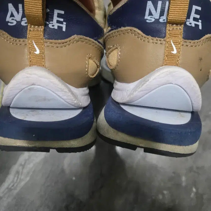 [BUNJANG] Nike Sacai Waffle Beige / 나이키 사카이 와플 250mm 베이지