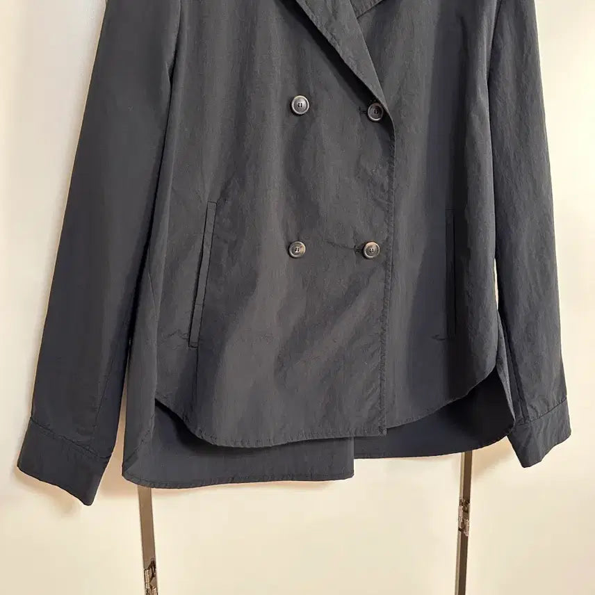[BUNJANG] LIST Black Double Button Jacket / LIST 블랙 더블 버튼 자켓 형 블라