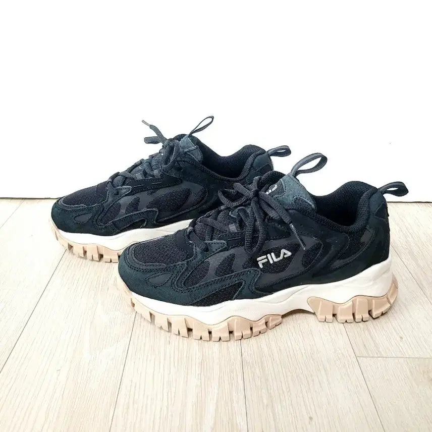[BUNJANG] Fila Chunky Sneakers (Height Increasing) / 휠라 운동화(어글리슈즈) 키높이 (225~230가능)