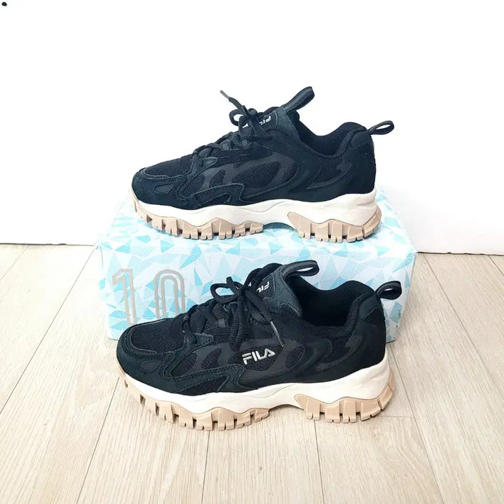 [BUNJANG] Fila Chunky Sneakers (Height Increasing) / 휠라 운동화(어글리슈즈) 키높이 (225~230가능)
