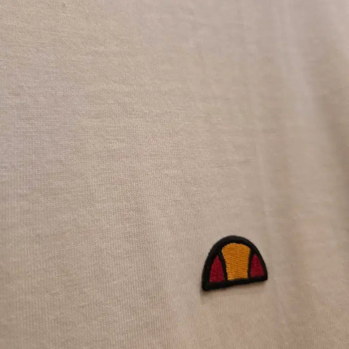 [BUNJANG] ellesse Butter Color Short Sleeve T-Shirt Size 105 / 엘레쎄 반팔티