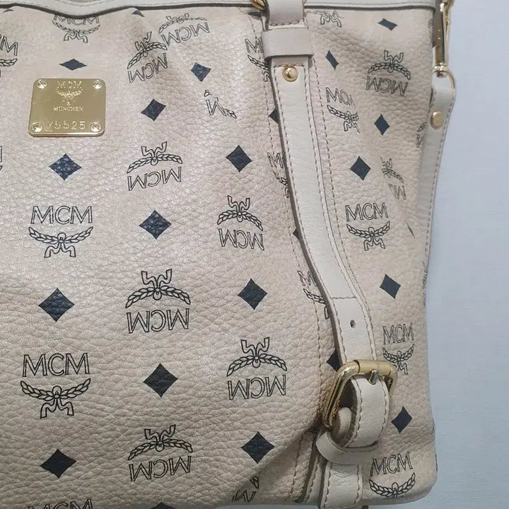 [BUNJANG] MCM Visetos Shoulder Bag / MCM 비세토스숄더백