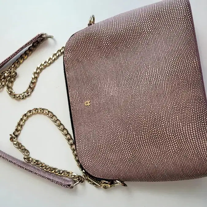 [BUNJANG] Attiravetti Mini Crossbody Bag / 아띠베띠 가방 크로스미니백
