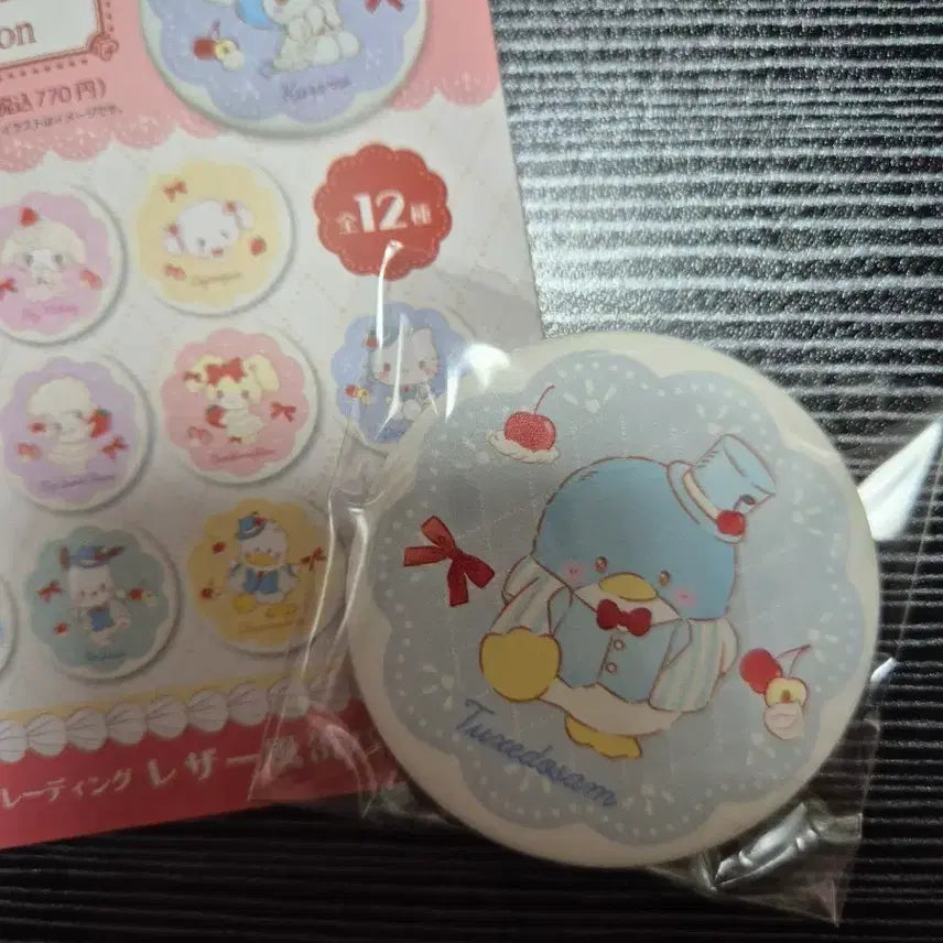 [BUNJANG] Shortcake Tuxedo Cat Pin Badge / 쇼트케이크 턱시도샘 턱샘 핀뱃지