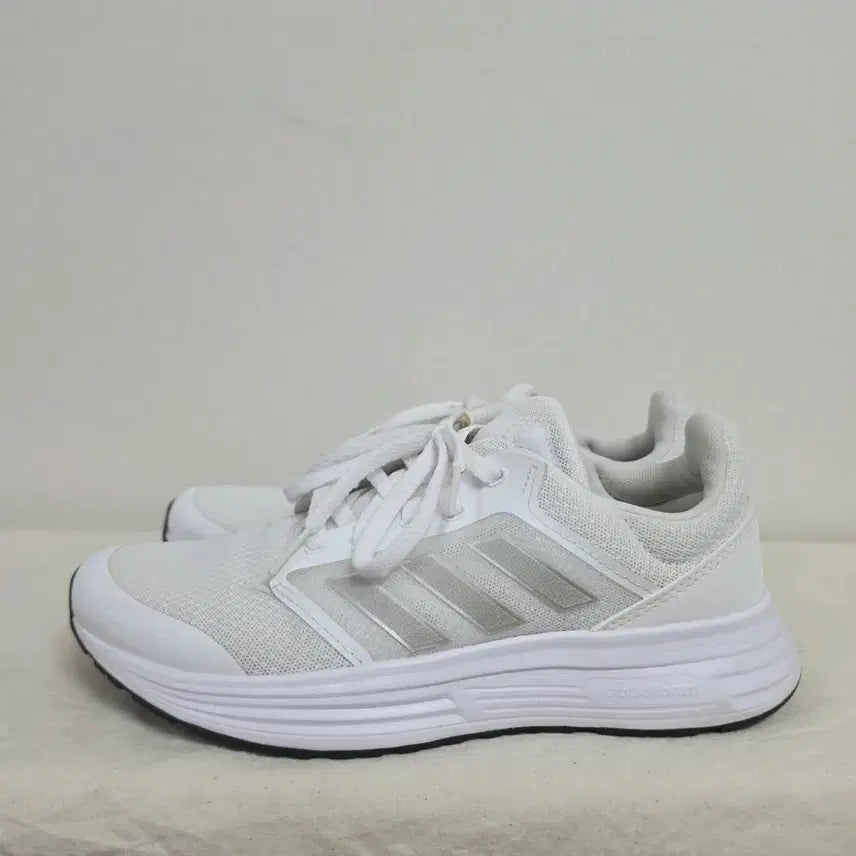[BUNJANG] Adidas Galaxy 5 Running Shoes 245 / 245아디다스 갤럭시5 런닝화  -895