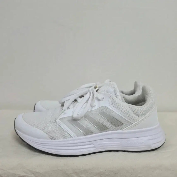 [BUNJANG] Adidas Galaxy 5 Running Shoes 245 / 245아디다스 갤럭시5 런닝화  -895