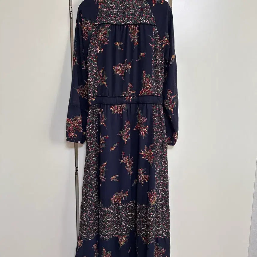 [BUNJANG] Thursday Island Floral Long Dress Chiffon Sleeve / Thursday Island 플라워 롱 원피스 소매쉬폰 55