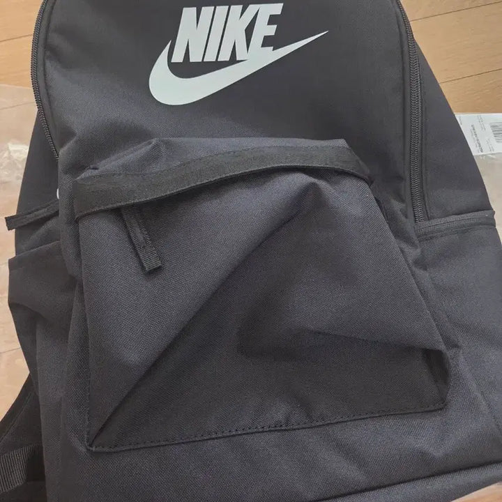 [BUNJANG] Nike Black White Logo Backpack - New / 나이키백팩 새상품